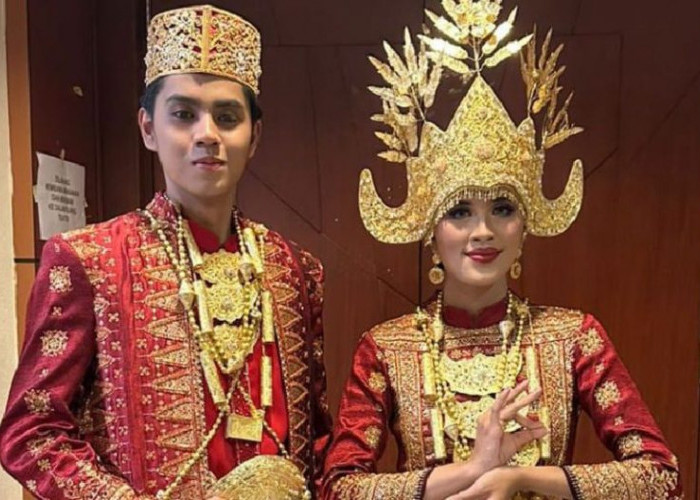 Dua Mahasiswa Teknokrat Sumbang Prestasi Dalam Ajang Putra Putri Tenun Songket Indonesia