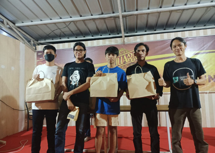 Coffee In Rock Meriahkan Suasana Lomba Fun Brewing di Blues Coffee Bandar Lampung