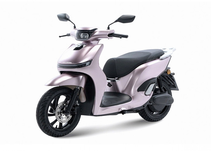 Fitur Keren E-Motor Premium Indomobil Adora, tak Perlu Ribet Cas Baterai untuk Rute Jauh