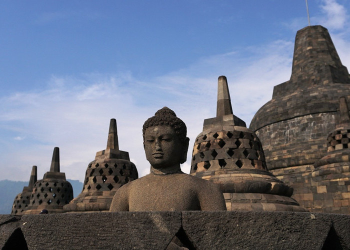 Candi Borobudur, Pesona Spiritualitas dan Keajaiban Arsitektur di Jantung Jawa Tengah