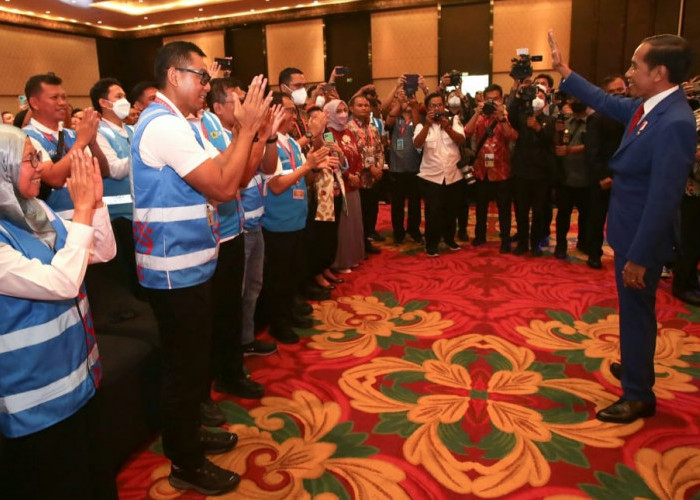 Presiden Jokowi Angkat Jempol untuk PLN