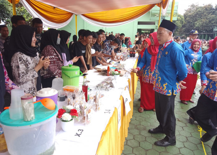 SMAN 13 Bandar Lampung Gelar Hasil Karya Kewirausahaan Siswa