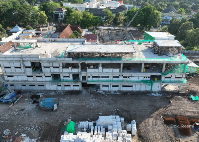 Topping Off RSUD Kota Bima, Hutama Karya Tegaskan Komitmen Percepat Pembangunan Fasilitas Kesehatan Nasional