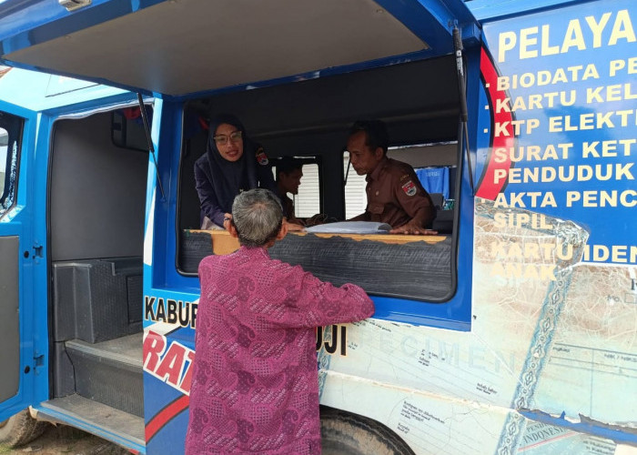 Disdukcapil Mesuji Turun ke Pasar Murah, Warga Bisa Urus Dokumen Sekalian Belanja