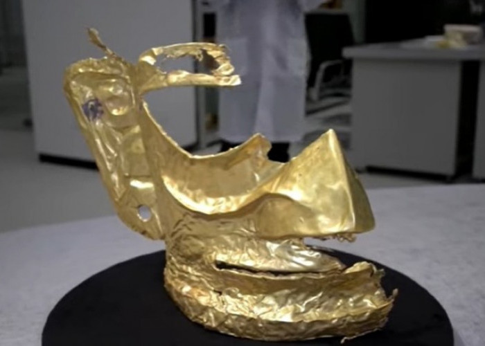 Arkeolog Temukan Topeng Emas Kuno Berusia Ribuan Tahun di Sichuan China