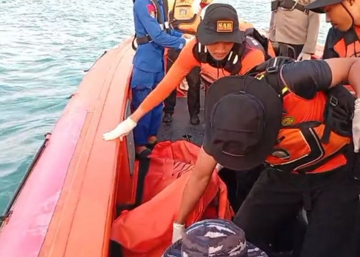 Sesosok Mayat Anonim Ditemukan Mengapung di Laut Lampung