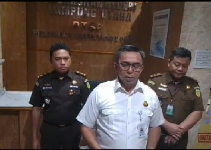 Soal Dugaan Korupsi Inspektorat Lampura, Mantan Kepala BPKAD Diperiksa Kejari 12 Jam