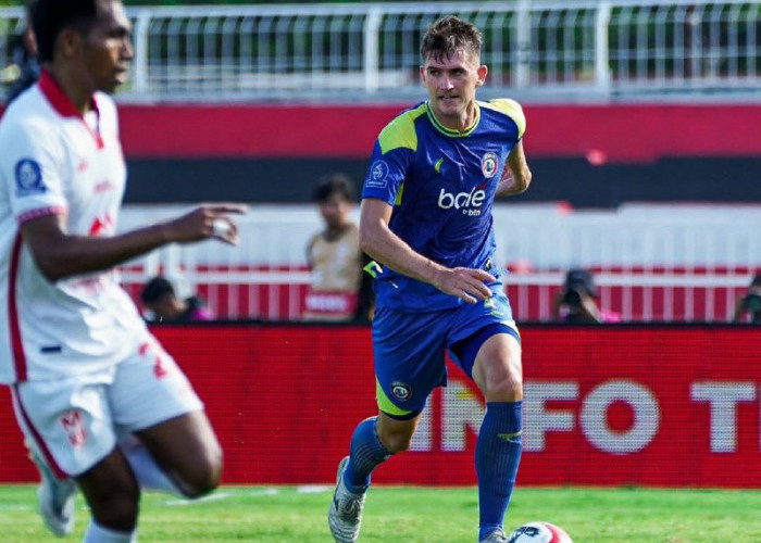 Link Live Streaming Arema FC vs Madura United: Gengsi Jawa Timur dan Poin yang Dipertaruhkan