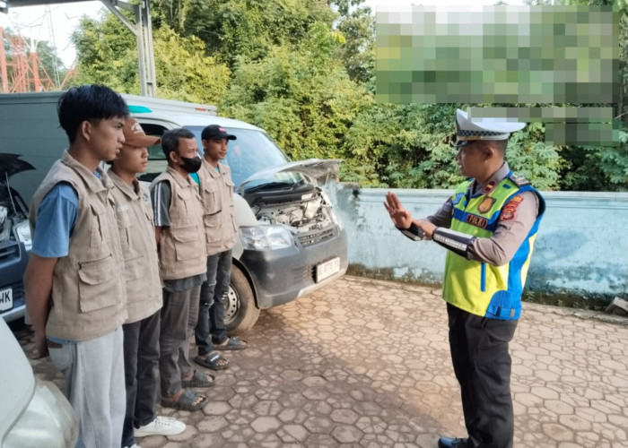 Satlantas Way Kanan Edukasi Driver SPPG, Warga Minta Penertiban Pelajar yang Sering Kebut-kebutan