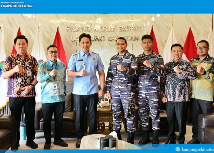 Bupati Lampung Selatan Egi Terima Audiensi Pushidrosal TNI AL Perbarui Peta Laut Teluk Lampung