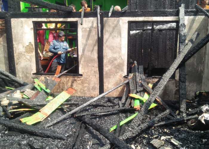 Tiga Unit Rumah Warga di Desa Wiralaga Terbakar, Korban Rugi
