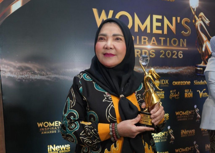 Bunda Eva Raih Penghargaan Women in Public Policy di Ajang Nasional 2026 