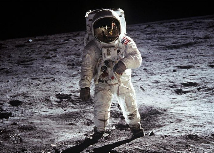 Daftar Astronot yang Pernah Menginjakan Kaki di Bulan
