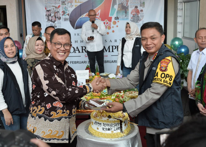 Kapolresta Bandar Lampung Kombes Pol Abdul Waras Beri Ucapan Selamat kepada Radar Lampung 