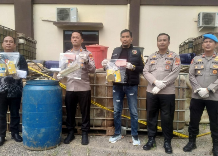 Gudang Pengoplosan Digerebek, Polres Pringsewu Amankan 3 Pelaku dan Ratusan Liter BBM Subsidi