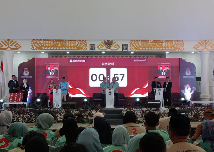 Debat Terakhir, 3 Paslon Bupati dan Wakil Bupati Tulang Bawang Berlomba Sentuh Hati Masyarakat