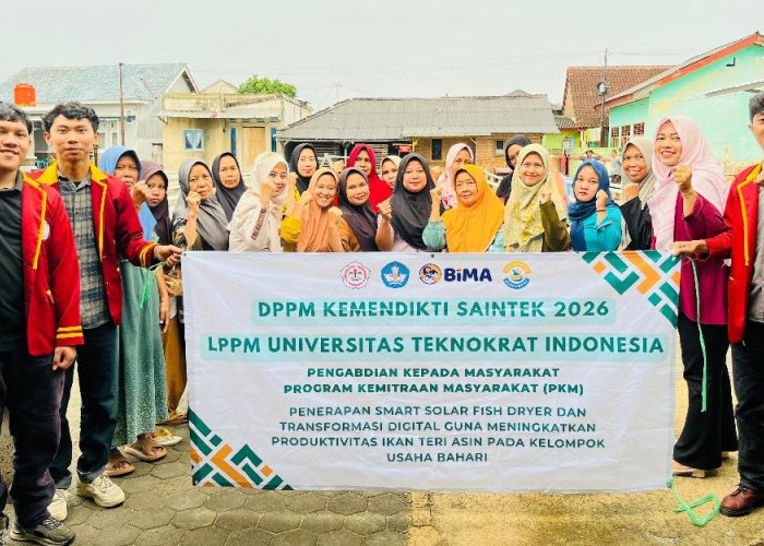 Tingkatkan Kualitas Ikan Teri, Tim Pengabdian Teknokrat  Hadirkan Smart Solar Fish Dryer di Pulau Pasaran