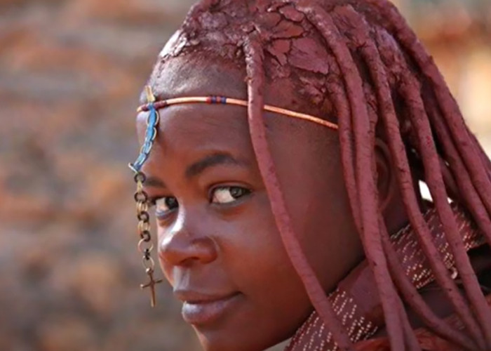 Dijuluki Sebagai Wanita Paling Cantik, Suku Himba Afrika Punya Tradisi Unik Mandi Pakai Adonan Lemak Mentega