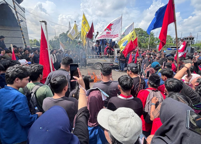 Lampung Tarik Mandat Desak Pemerintah Hentikan MBG, Prioritaskan Pendidikan