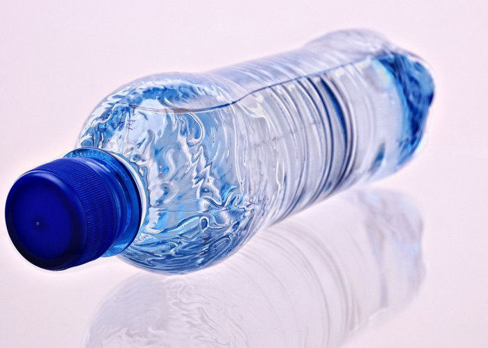 Jangan Sembarangan Konsumsi Air Mineral Kemasan, Ini Tips Kenali Ciri-Ciri Botol Air Mineral Bebas BPA