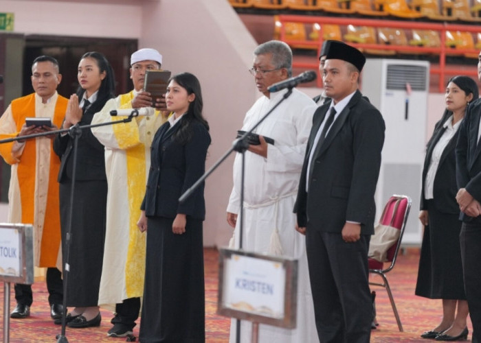 Lantik 186 Pejabat Fungsional, Rektor Unila Tegaskan Birokrasi Harus Agile