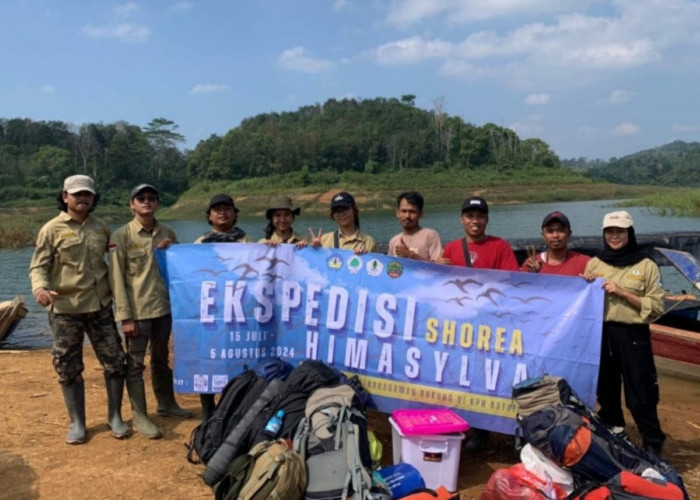 Tim Himasylva Unila Ekspedisi SHOREA di KPH Batutegi Tanggamus Lampung , Eksplorasi Keanekaragaman Burung