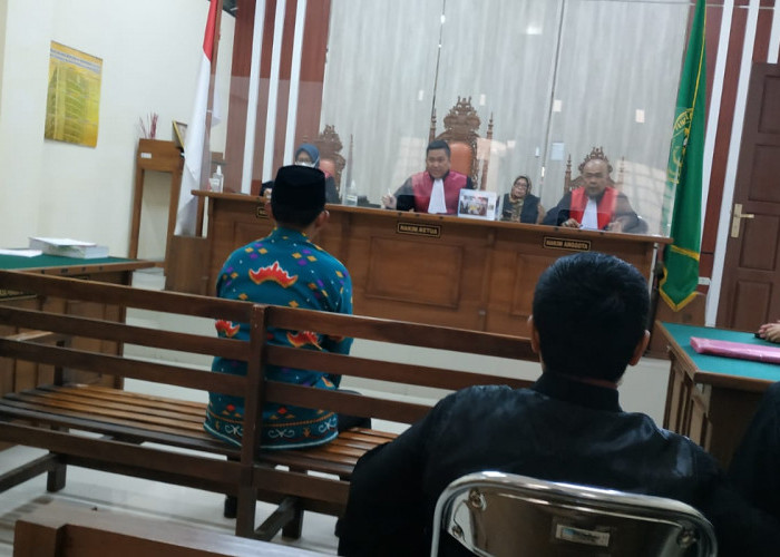 Jaksa Tuntut Ketua RT Wawan Empat Bulan Penjara