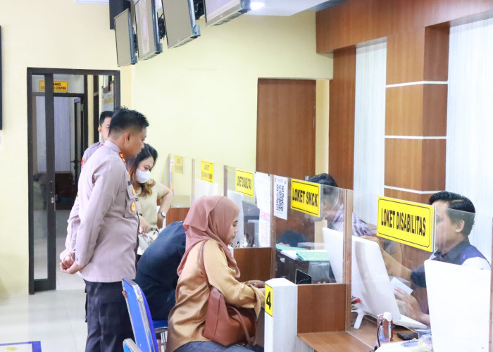 Tingkatkan Pelayanan Masyarakat, Kapolres Lampung Timur Cek Gedung Satu Atap dan Call Centre