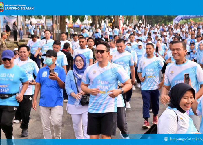 Ribuan Warga Serbu Fun Run Lamsel Fest 2025, Bupati Egi dan UKP Zita Anjani Lari Bareng Bersama Peserta