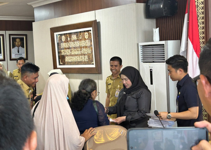 Wali Kota Serahkan Bantuan Korban Bencana di Bandar Lampung, 46 Warga Terima Santunan Senilai Rp153,6 Juta