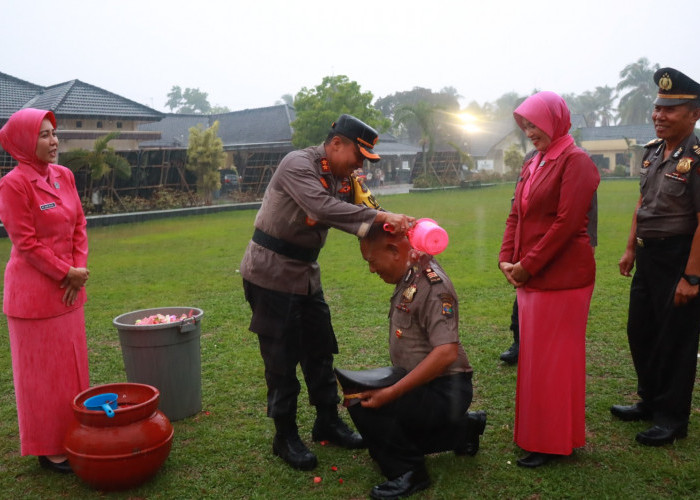 Selamat! 61 Personil Polres Lampung Timur Naik Pangkat