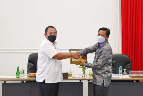 Gubernur Lampung Jadi Orang Pertama yang Lihat Uang TE 2022