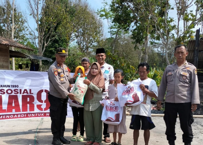 Polsek Limau Lampung Baksos Gelar90 ke Pelajar SD dan Masyarakat Prasejahtera