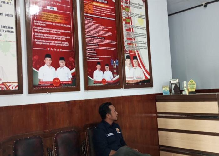 Foto Bupati-Wakil Bupati Lampung Barat Belum Diganti, Fraksi Golkar Minta Ini