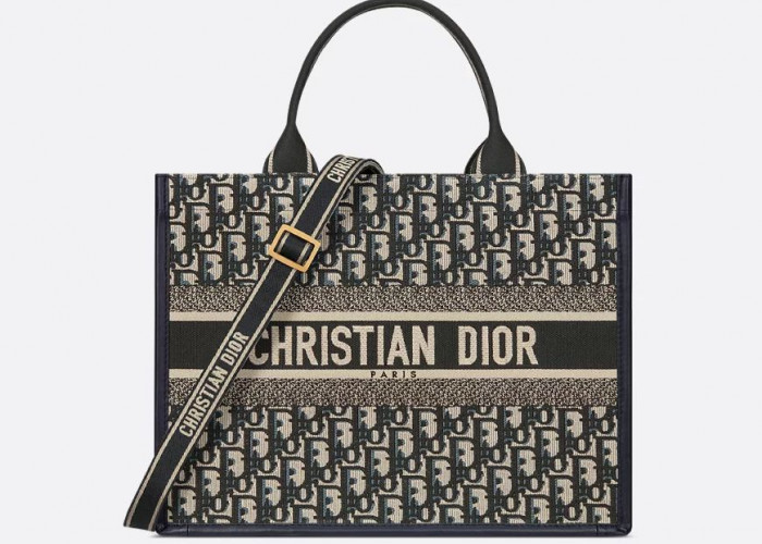 Putri Diana Pernah Memakainya, Ini Cerita Awal Tas Dior Jadi Ikon Fashion Dunia