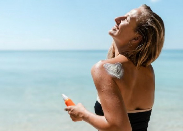 Mengapa Harus Menggunakan Sunscreen Saat Beraktivitas? Ternyata Ini Manfaatnya