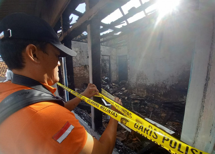 Rumah Terbakar di Gunung Sari Penyebabnya Sengaja Dibakar?