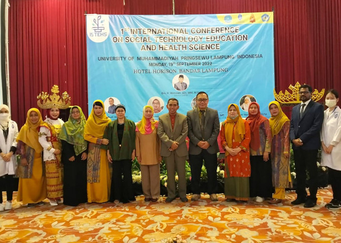UMPRI Sukses Gelar International Conference on Social Technology Education and Health Science 