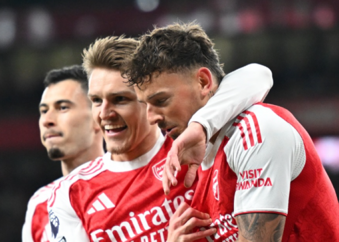 Prediksi Skor Aston Villa vs Arsenal: Pertarungan Taktik Panas di Liga Inggris