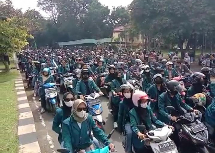 BREAKING NEWS: Ribuan Massa Aksi Bergerak Menuju DPRD Provinsi Lampung