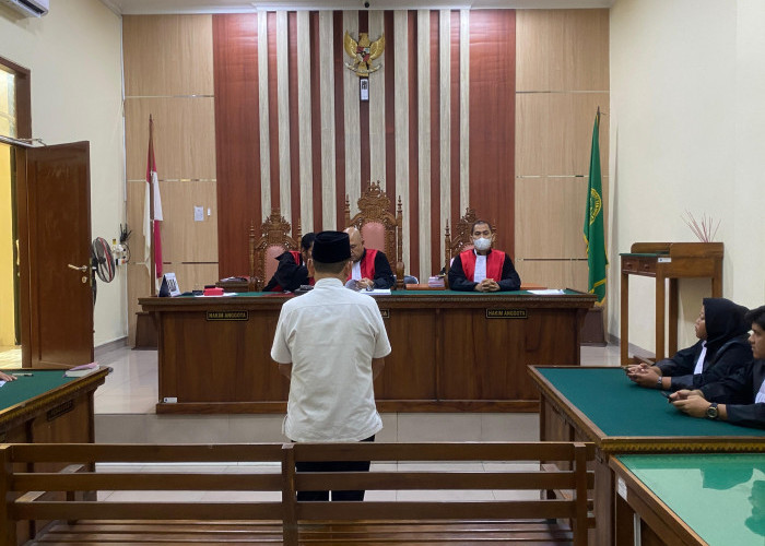 Mantan Bupati Lampung Timur Dawam Rahardjo Divonis 8,5 Tahun Penjara Kasus Korupsi Pagar Rumah Dinas