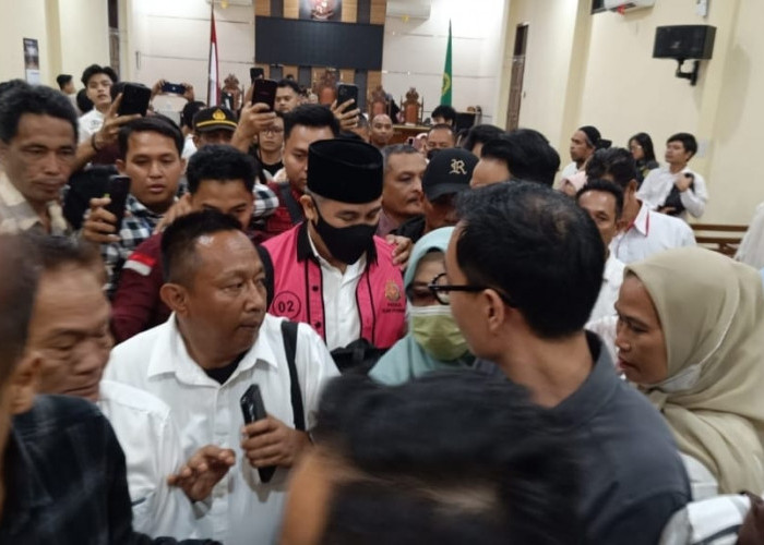 Mantan Bupati Pesawaran Dendi Ramadhona Divonis 8 Tahun Penjara, Wajib Bayar Uang Pengganti Rp21 Miliar
