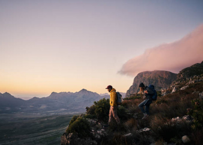 Tips untuk Para Pendaki Nih, Sebelum Mendaki Gunung, Siapkan 3 Hal Ini Supaya tak Hipotermia