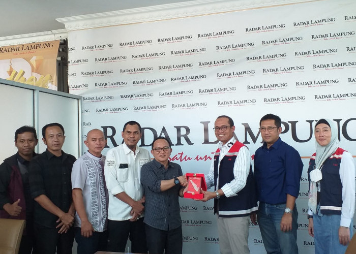 Perwakilan PT Hutama Karya Sambangi Radar Lampung