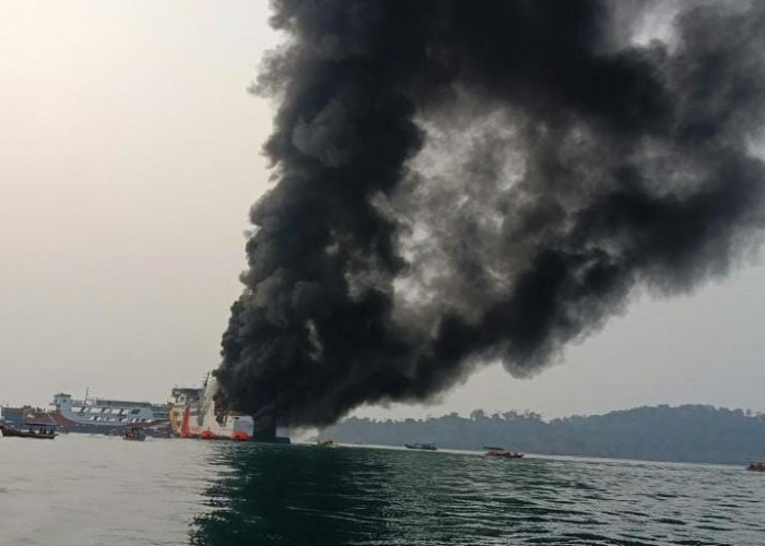 KMP Batu Mandi Rute Bakauheni–Merak Terbakar, Korban Penumpang Masih Didata
