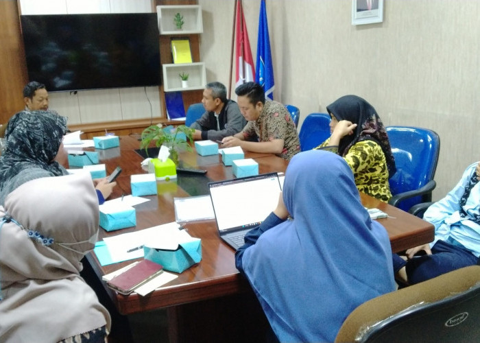 Bersiap Lakukan Audit, Biro Humas Universitas Lampung Gelar Rapat 