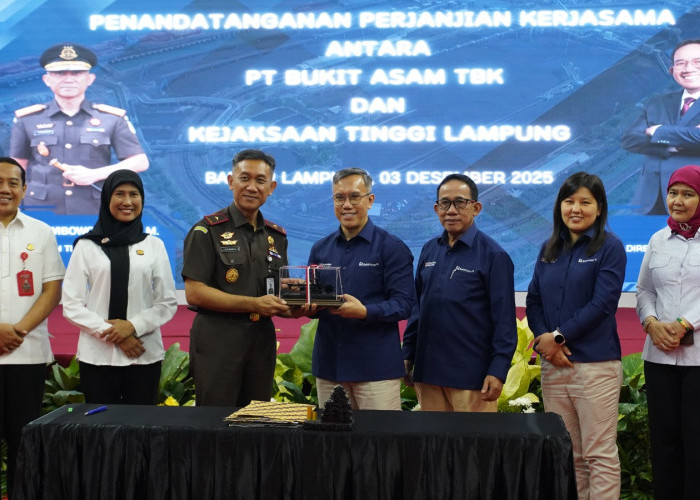 Wujudkan Proyek Strategis Sesuai GCG, PTBA dan Kejati Lampung Tandatangani PKS Bantuan Hukum dan TJSL