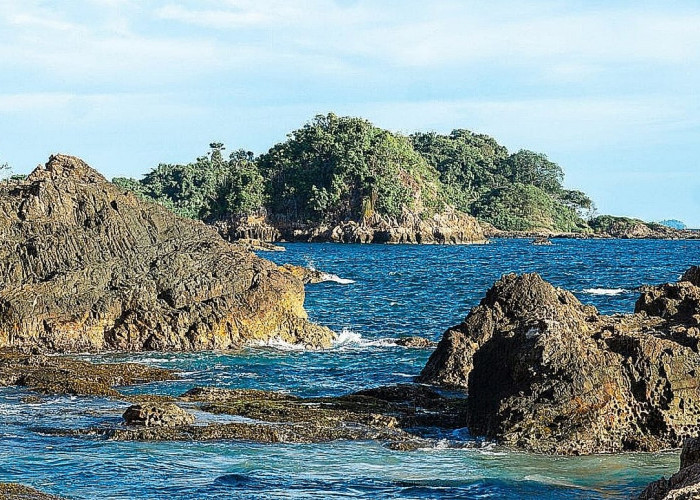 Pantai Marina, Destinasi Wisata Alam di Lampung yang Bisa Jadi Tempat Pre-Wedding