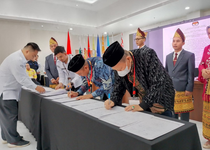 KPU Tulang Bawang Rapat Pleno Penetapan Kada Terpilih, Qudrotul Ikhwan - Hankam Hasan Ajak Masyarakat Bersatu 