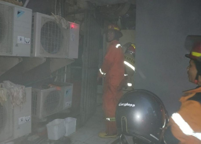 Dalam Sehari, Dua Kebakaran Hebat Di Bandar Lampung, Dapur Hotel Grand Anugerah hingga Tumpukan Ban Terbakar